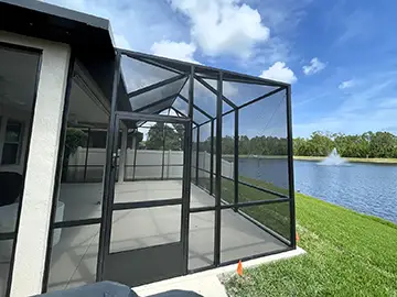 Gable screen enclosure in bronze - Palm Coast
